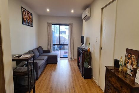 Photo of property in 6/34 Edmonton Road, Henderson, Auckland, 0612