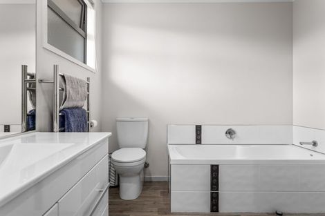 Photo of property in 4/18 Victoria Avenue, Whakatane, 3120