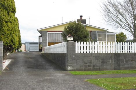 Photo of property in 1 Karaka Street, Inglewood, 4330