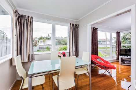 Photo of property in 2 Claridge Street, Glen Eden, Auckland, 0602