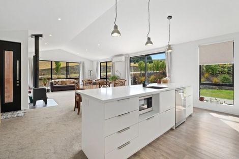 Photo of property in 51 Kirimoko Crescent, Wanaka, 9305