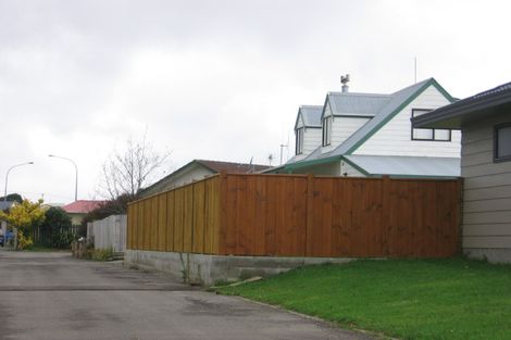 Photo of property in 17 Peter Hall Drive, Kelvin Grove, Palmerston North, 4414