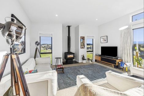 Photo of property in 372 Pomona Road, Tasman, Upper Moutere, 7173