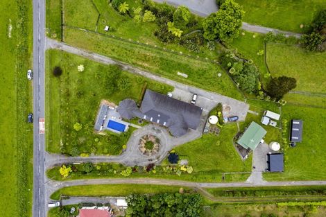 Photo of property in 140 School Road, Te Horo, Otaki, 5582