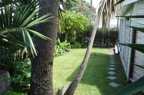 Photo of property in 43955/2 Rawene Avenue, Westmere, Auckland, 1022