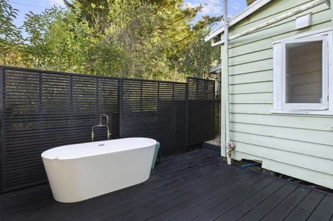 Photo of property in 34 Government Road, Raglan, 3225