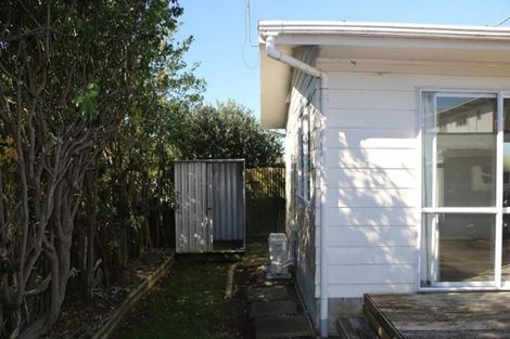Photo of property in 9 Greers Road, Weymouth, Auckland, 2103