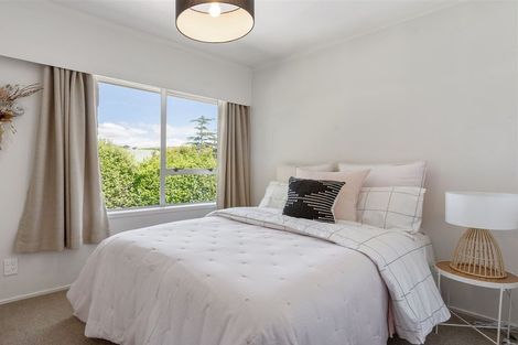 Photo of property in 2/79 Moore Street, Hillcrest, Auckland, 0627