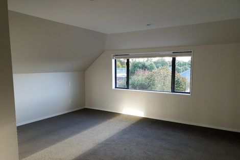 Photo of property in 32 Berkshire Drive, Avonhead, Christchurch, 8042