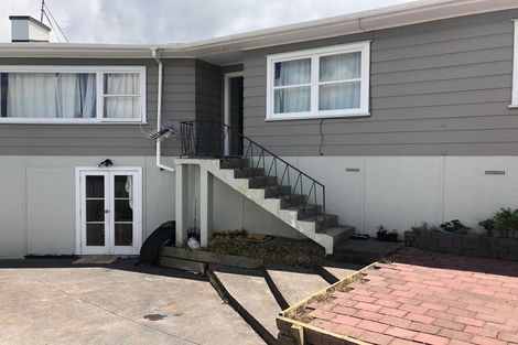 Photo of property in 25 Matama Road, Glen Eden, Auckland, 0602