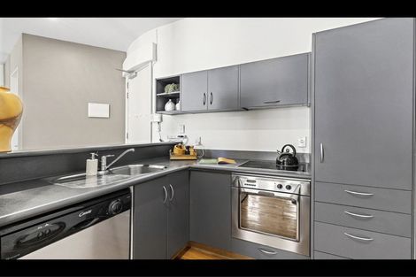 Photo of property in Columbia Apartments, 9/32 Cuba Street, Te Aro, Wellington, 6011