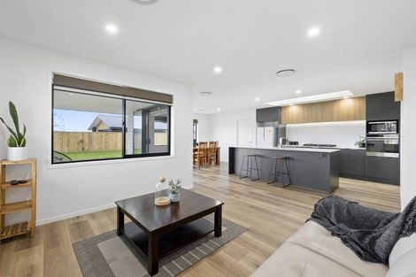 Photo of property in 8 Kararaina Close, Whalers Gate, New Plymouth, 4310