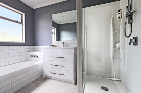 Photo of property in 6 Rosehill Way, Taradale, Napier, 4112