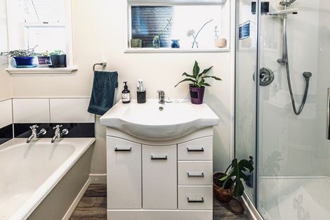 Photo of property in 6 Glenn Street, Castlecliff, Whanganui, 4501