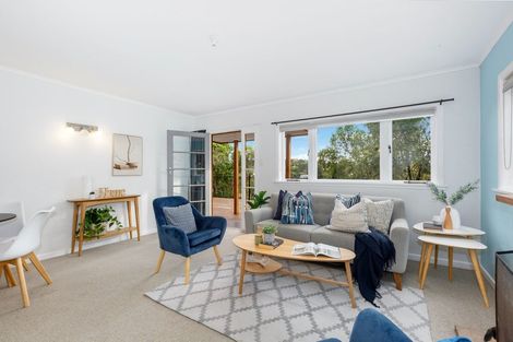 Photo of property in 82 Cluny Road, Plimmerton, Porirua, 5026