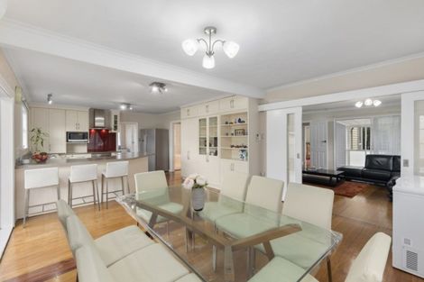 Photo of property in 162 Kings Crescent, Hutt Central, Lower Hutt, 5010