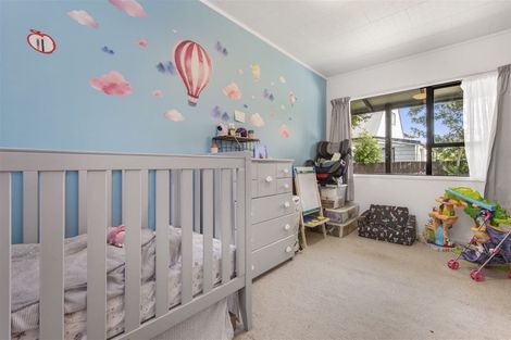 Photo of property in 37 Glennandrew Drive, Half Moon Bay, Auckland, 2012