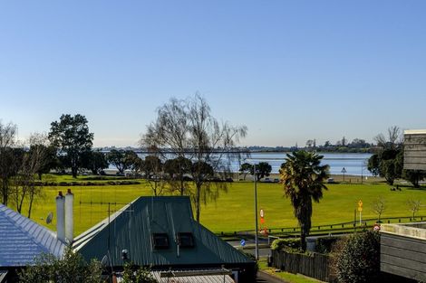 Photo of property in 30a Eleventh Avenue, Tauranga, 3110