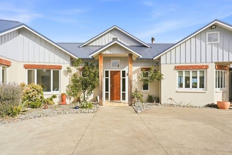 Photo of property in 37 Longbeach Drive, Castlecliff, Whanganui, 4501