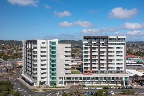 Photo of property in 205/8 Waikumete Road, Glen Eden, Auckland, 0602