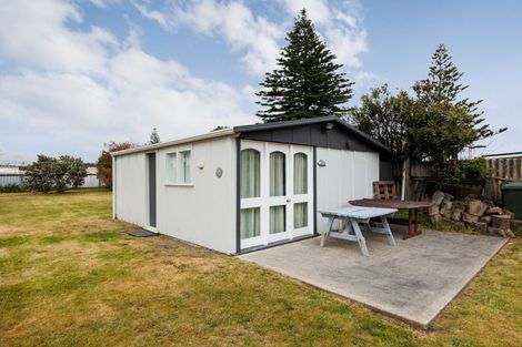 Photo of property in 31 Koputara Road, Himatangi Beach, Foxton, 4891