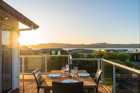 Photo of property in 24 Pukenamu Road, Rainbow Point, Taupo, 3330