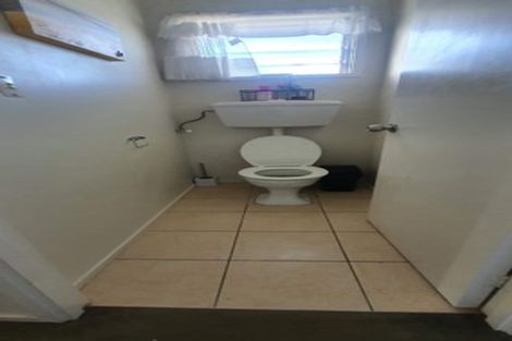 Photo of property in 149 Reeves Road, Pakuranga Heights, Auckland, 2010