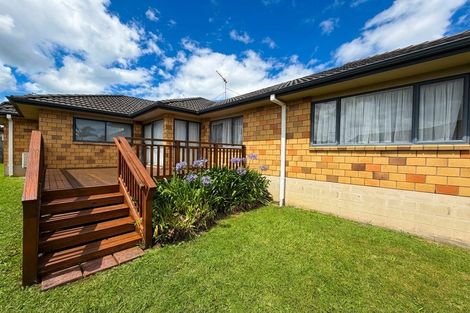 Photo of property in 8 Camith Close, Flat Bush, Auckland, 2016