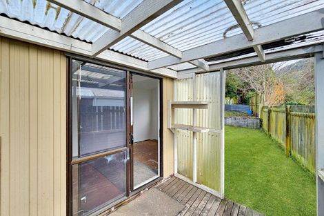 Photo of property in 10 Cherrywood Place, Western Heights, Rotorua, 3015
