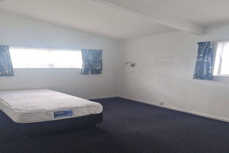 Photo of property in 1 Hurworth Place, College Estate, Whanganui, 4500
