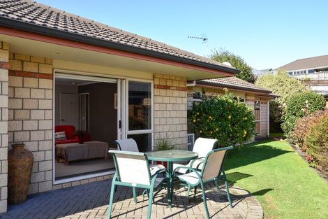 Photo of property in 12 Everton Place, Grandview Heights, Hamilton, 3200