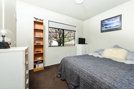 Photo of property in 2 Rigter Place, Enderley, Hamilton, 3214