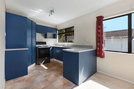 Photo of property in 58 Albatross Close, Whitby, Porirua, 5024