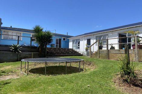 Photo of property in 150 Seaview Road, Westown, New Plymouth, 4310