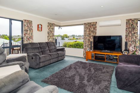 Photo of property in 70 Temple Crescent, Gleniti, Timaru, 7910