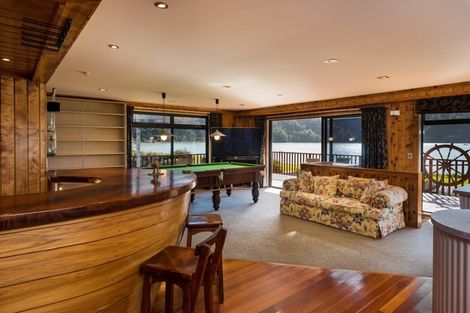 Photo of property in 27 The Parade, Okiwi Bay, French Pass, 7193