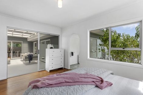 Photo of property in 3 Micawber Place, Mellons Bay, Auckland, 2014