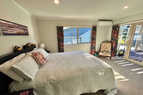 Photo of property in 109 Ocean Beach Road, Tairua, 3508