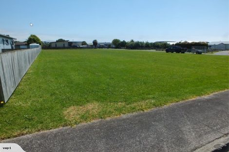 Photo of property in 13 Mylindas Road, Whakatiwai, Miranda, 2473