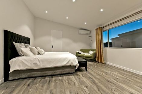 Photo of property in 91 San Valentino Drive, Henderson, Auckland, 0612