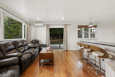 Photo of property in 2/1a Becroft Drive, Forrest Hill, Auckland, 0620
