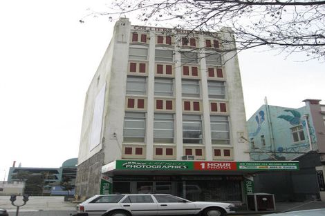 Photo of property in 16 Devon Street West, New Plymouth, 4310