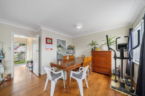 Photo of property in 10 Holden Place, Manukau, Auckland, 2025