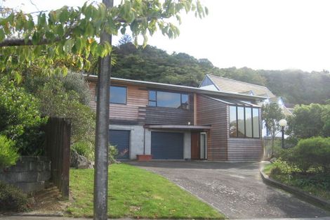 Photo of property in 9 Stanhope Grove, Korokoro, Lower Hutt, 5012