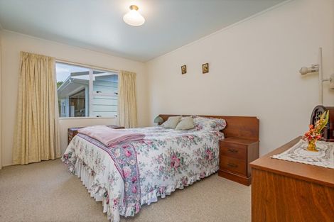 Photo of property in 27 Cambridge Street, Pahiatua, 4910