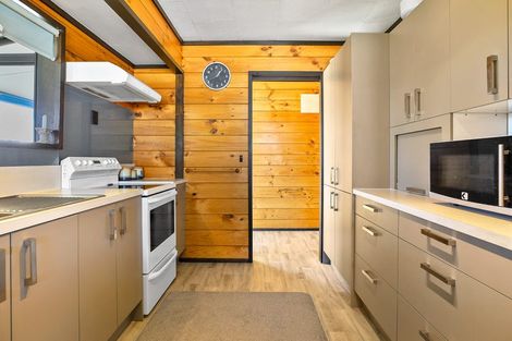 Photo of property in 14 Piako Road, Turua, 3574