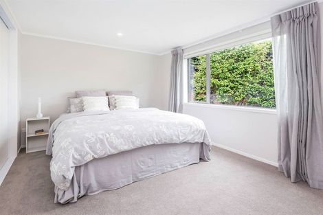 Photo of property in 19 Copperfield Terrace, Mellons Bay, Auckland, 2014