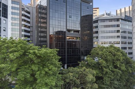 Photo of property in 3a/2 Saint Martins Lane, Grafton, Auckland, 1010