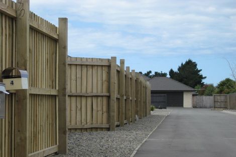 Photo of property in 4 Zuppicich Lane, Woodend, 7610