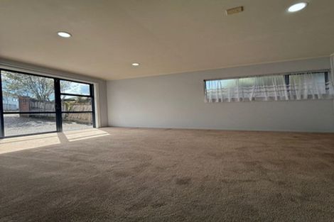 Photo of property in 54 Ridge Road, Howick, Auckland, 2014